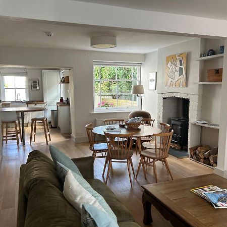 Villa Billie'S Seaside Retreat Lyme Regis Esterno foto