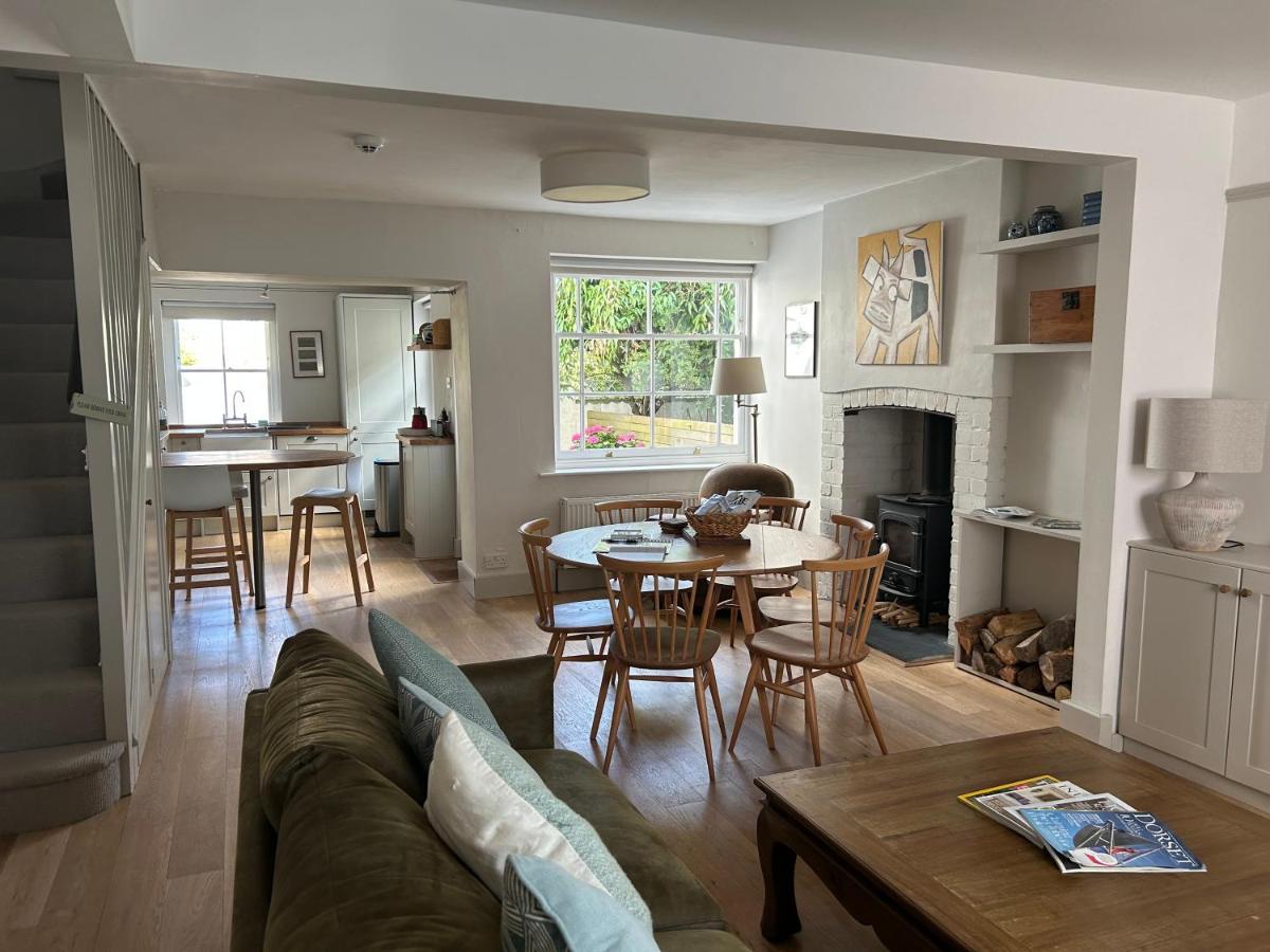 Villa Billie'S Seaside Retreat Lyme Regis Esterno foto