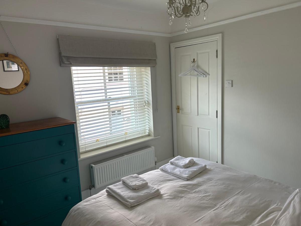 Villa Billie'S Seaside Retreat Lyme Regis Esterno foto