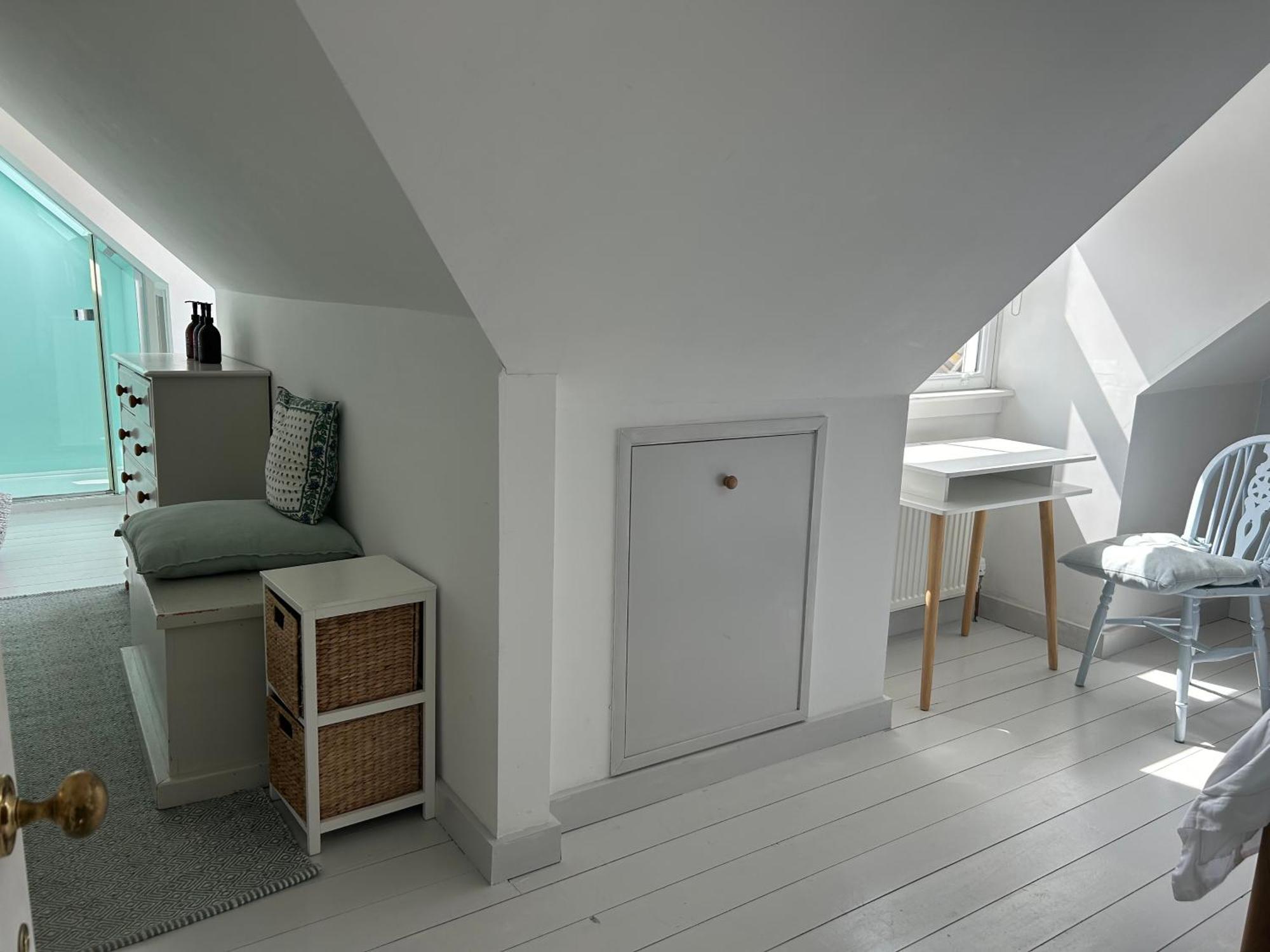 Villa Billie'S Seaside Retreat Lyme Regis Esterno foto